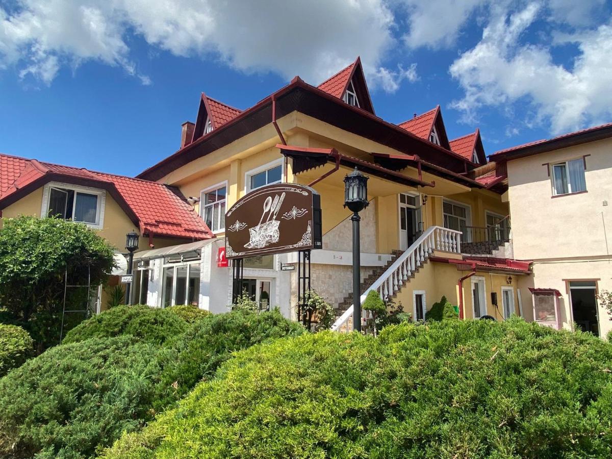 Pensiunea Viena Targu Mures Ngoại thất bức ảnh